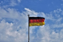 德国应该允许代孕吗？德国代孕的利弊是什么？